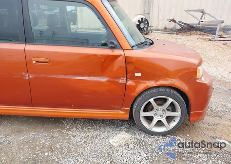 2004 Scion Xb z USA, uszkodzony, nr VIN JTLKT324X40167008